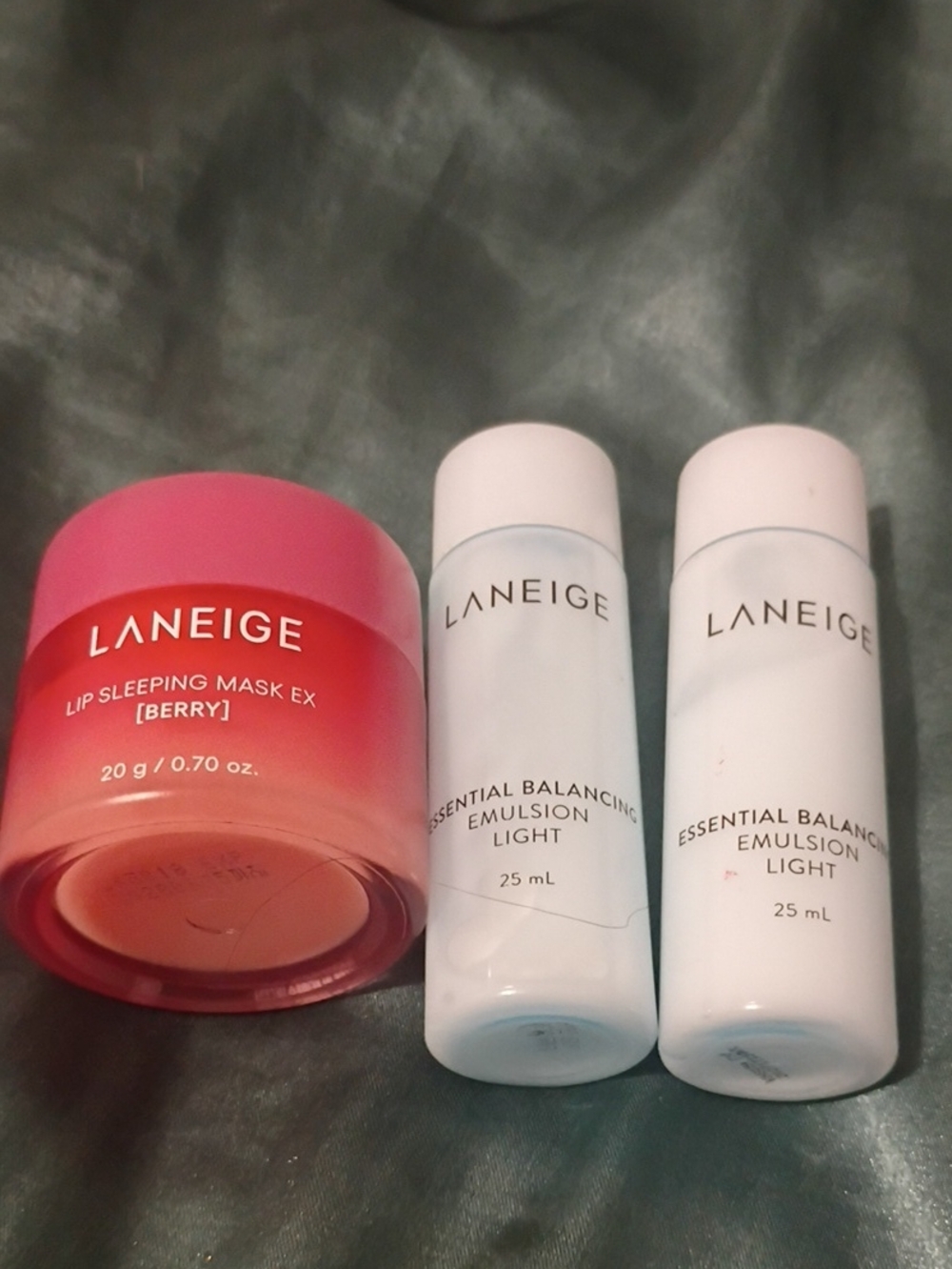 LANEIGE Pink Berry Lip Sleeping Mask with White Emulsion Duo